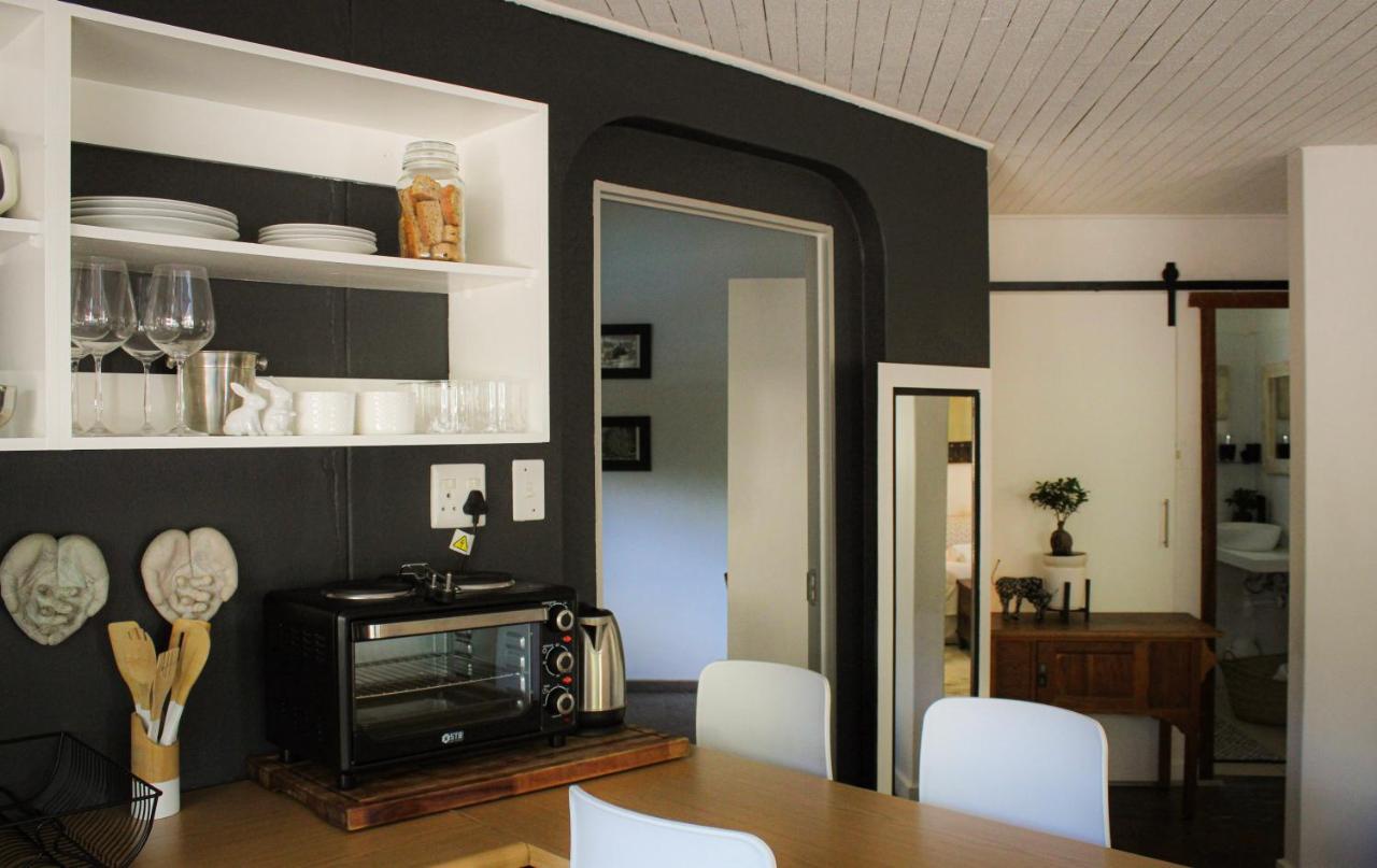 Alluring Self Catering 2 Bedroom Villa At Bokmakierie Villas ويندهوك المظهر الخارجي الصورة